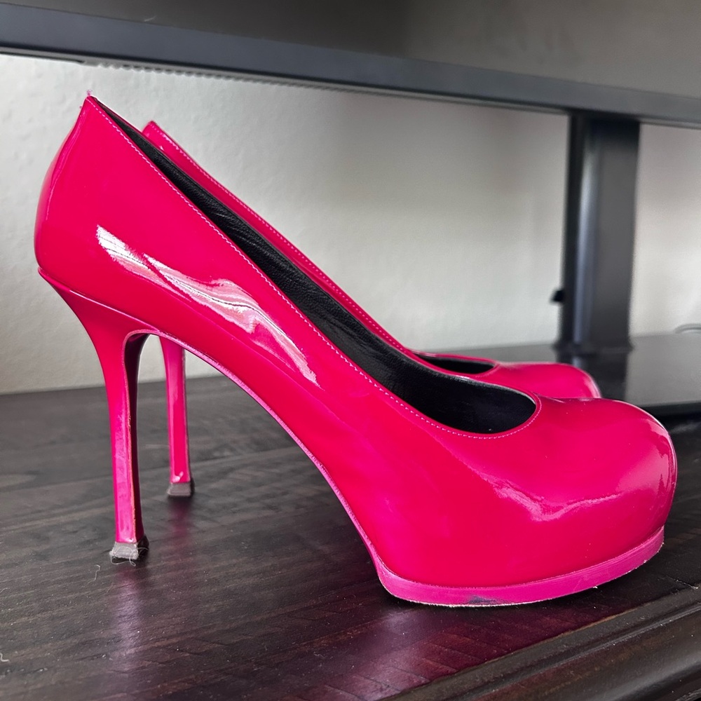 YSL Tribtoo bright pink patent leather heels - Picture 4 of 10